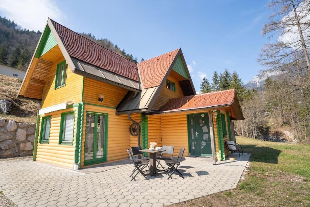 Butterfly Cottage By The Creek Тржич Екстер'єр фото